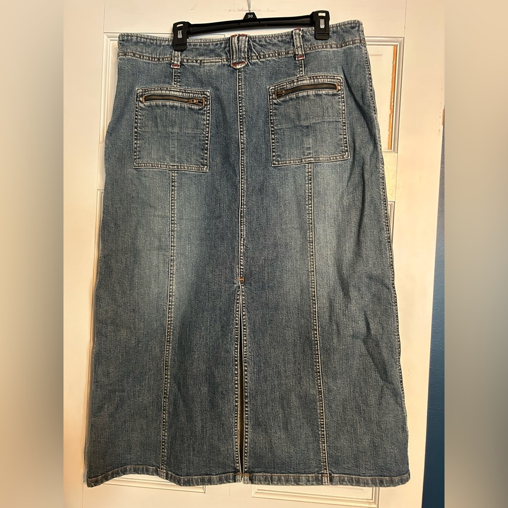 Women’s Eddie Bauer maxi denim skirt size 18 - Picture 2 of 9